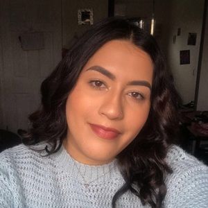 Meet your Posher, Perla
